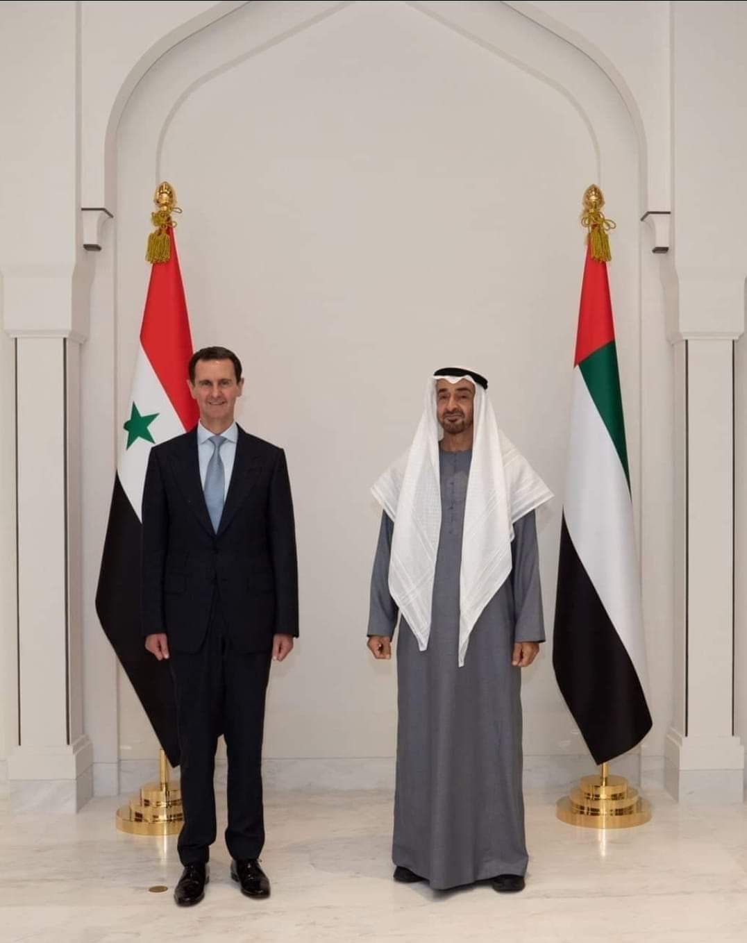 الرئيس الأسد يلتقي ولي عهد أبو ظبي 