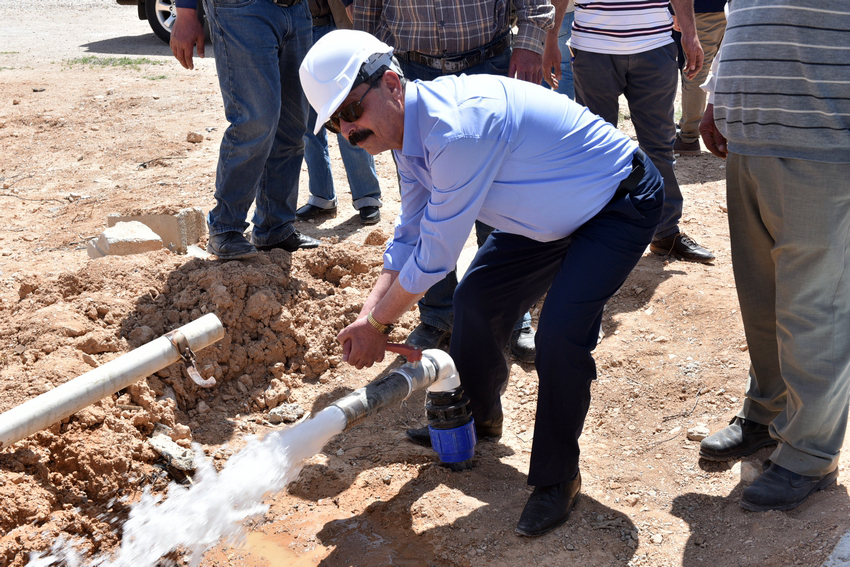 افتتاح مشروع ري عين القصير في بلدة مهين بريف حمص الجنوبي الشرقي 