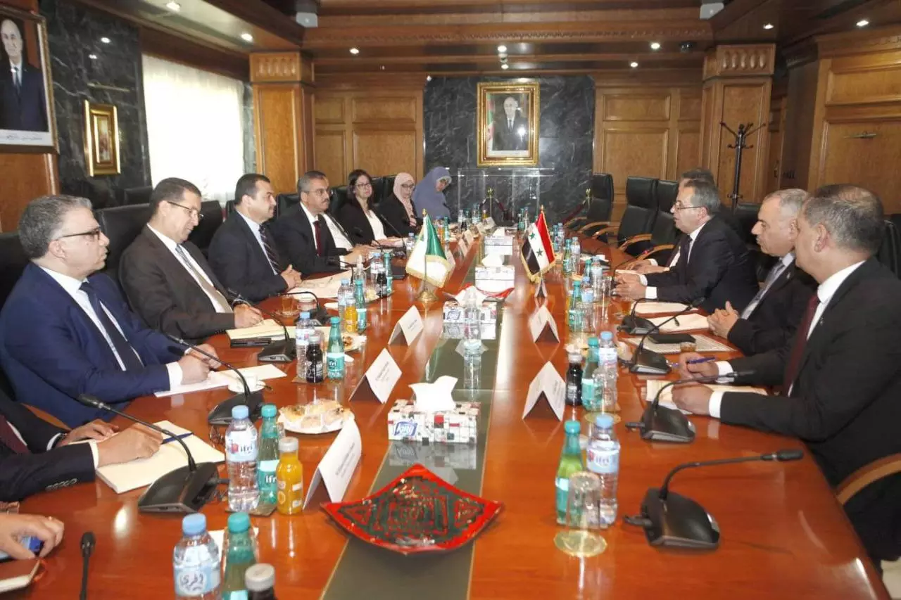 محادثات بين وزير النفط السوري ووزير الطاقة والمناجم الجزائري 
