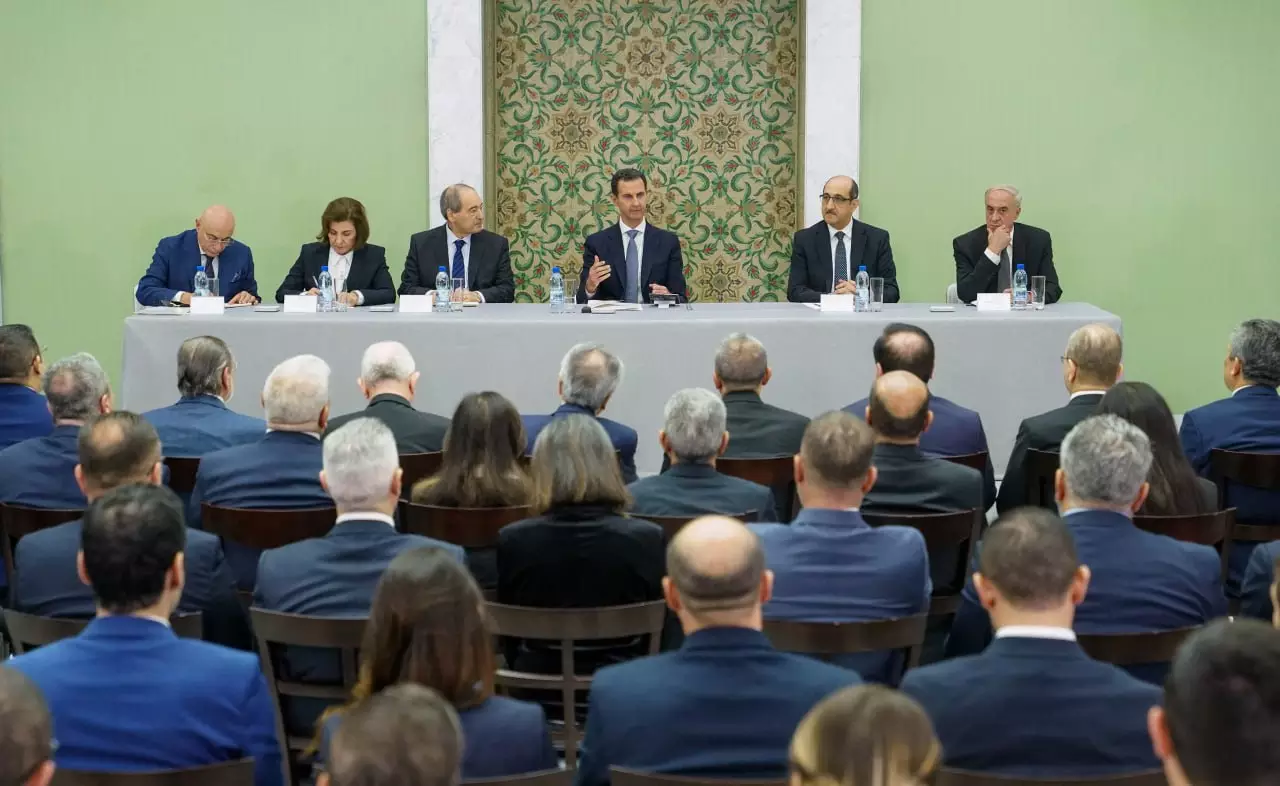 الرئيس الأسد في حوار مع مجموعة واسعة من أعضاء السلك الدبلوماسي في وزارة الخارجية 