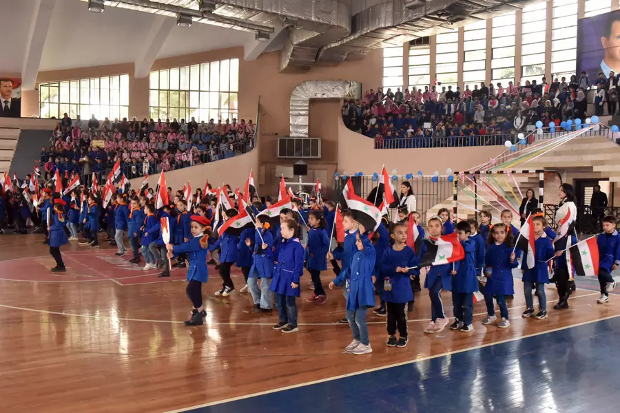 تنسيب تلاميذ الصف الأول الابتدائي بحمص إلى منظمة طلائع البعث 