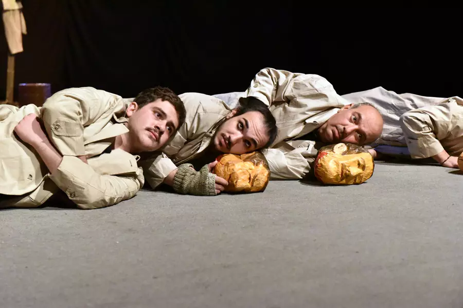 أخوة الجنون ـ مسرحية لزيناتي قدسية في حمص 