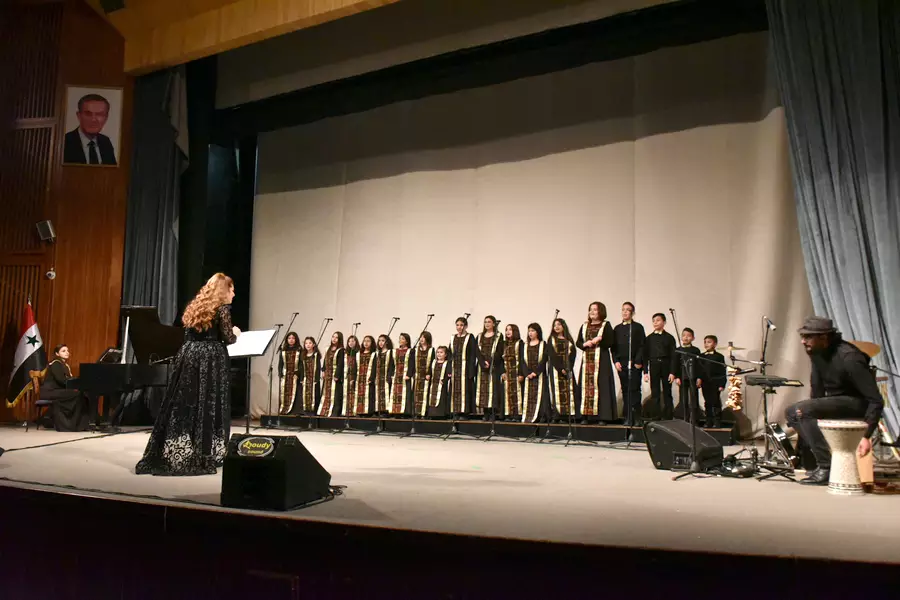 كورال ( حلم وحنين ) يحيي أمسية غنائية ميلادية بعنوان ( غنية سلام ) على مسرح قصر الثقافة بحمص 