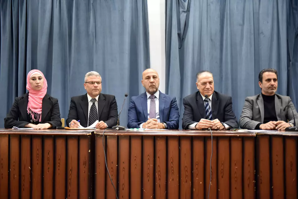 مجلس محافظة حمص يعقد جلسته (الثانية) من اجتماع الدورة العادية ( الثانية) لعام ٢٠٢٤ 